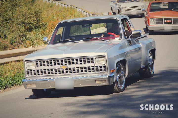 Silver/white square body